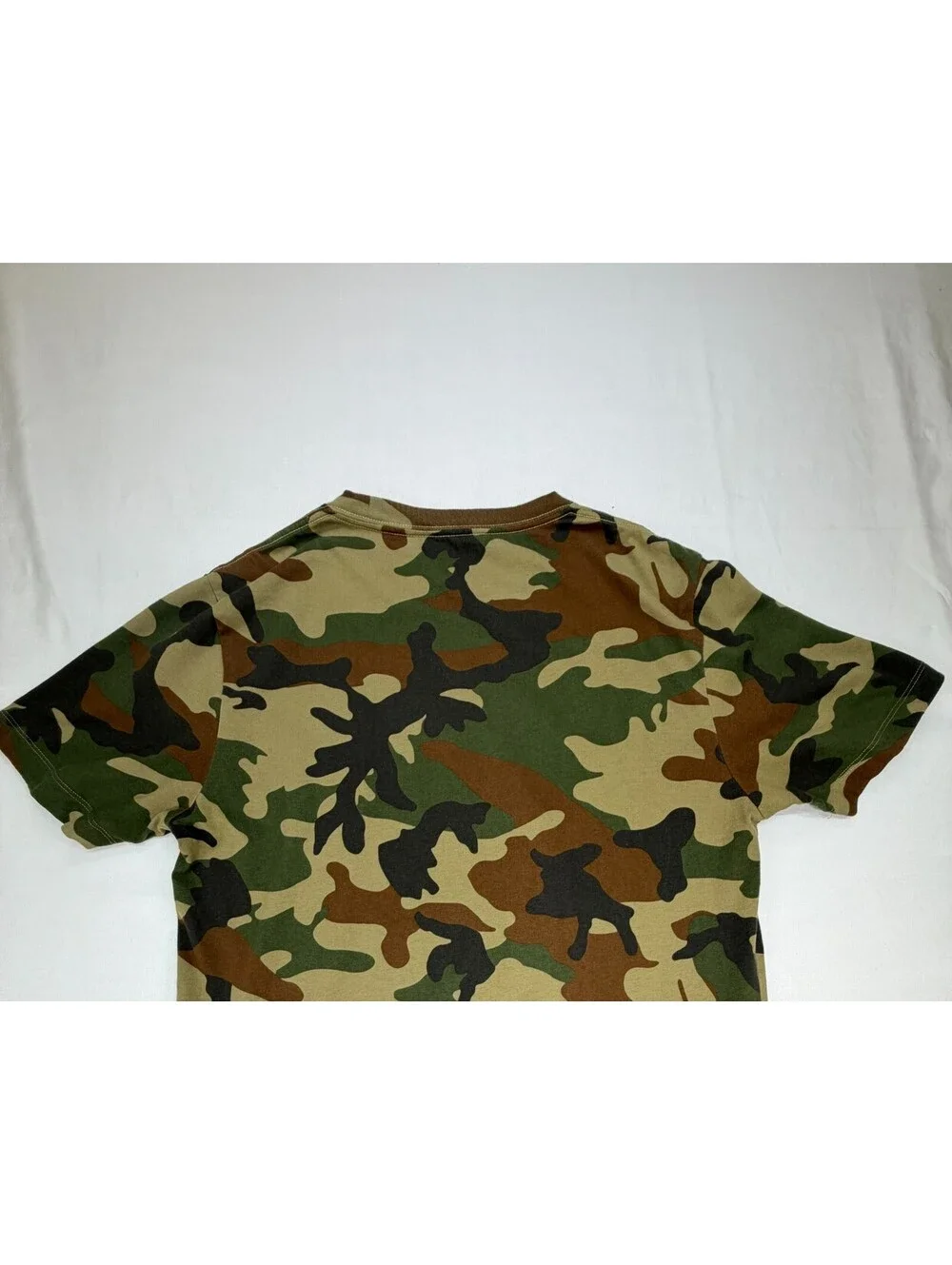 True Religion Men's T Shirt Short Sleeve Camouflage Crew Neck Size M Green